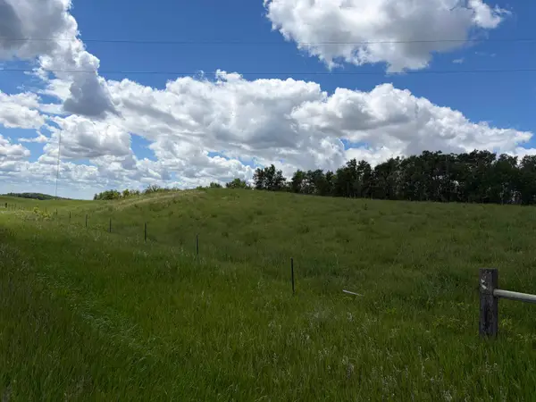Sjule Road, Bottineau, ND 58318