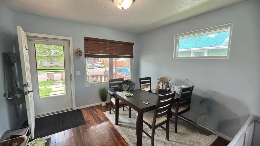 1019 7th Ave NW, Minot, ND 58703 - #3