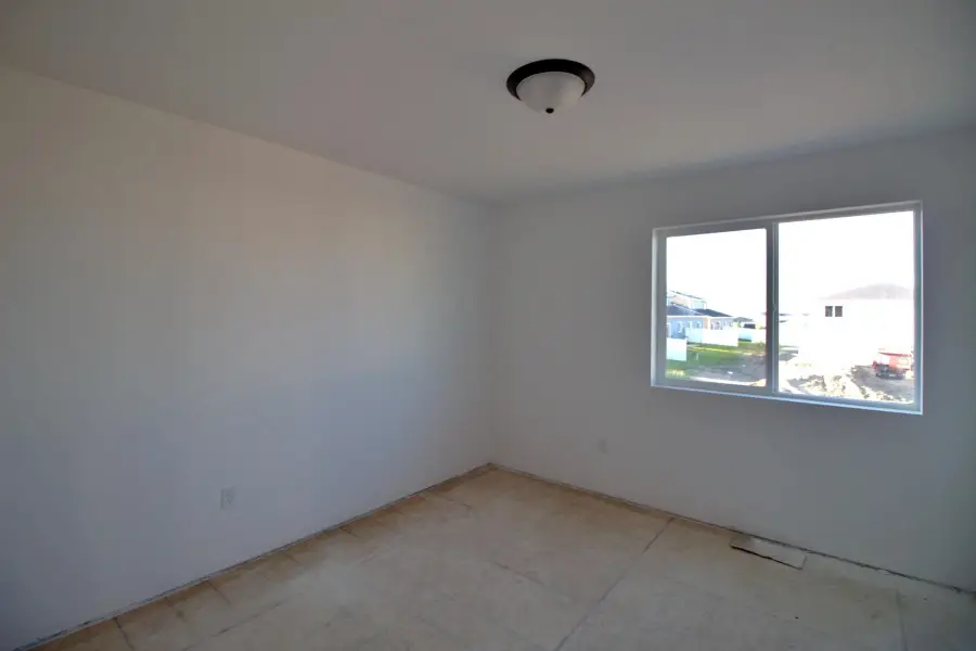 2437 Landmark Dr, Minot, ND 58703 - #3