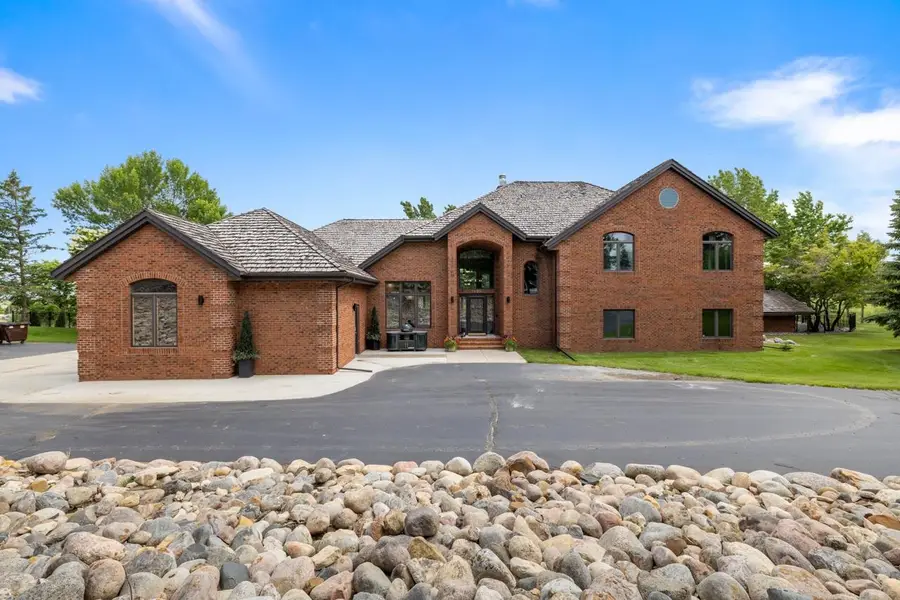 1900 SE 23rd AVE, Minot, ND 58701 - #3