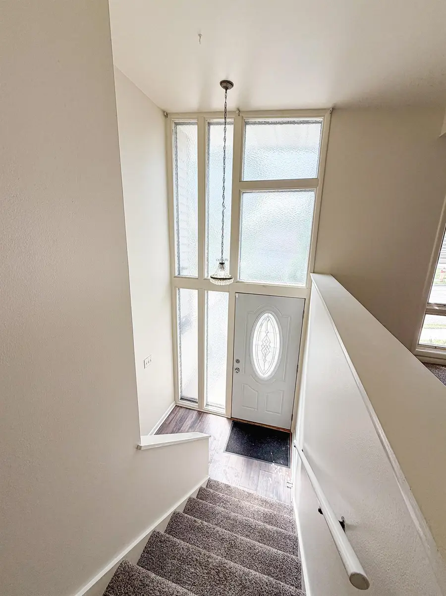 1010 5th St, Minot, ND 58703 - #3