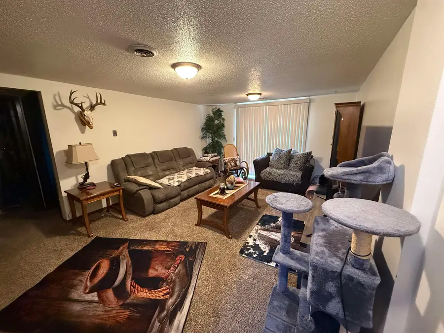 1515 16th St NW, Minot, ND 58703 - #3