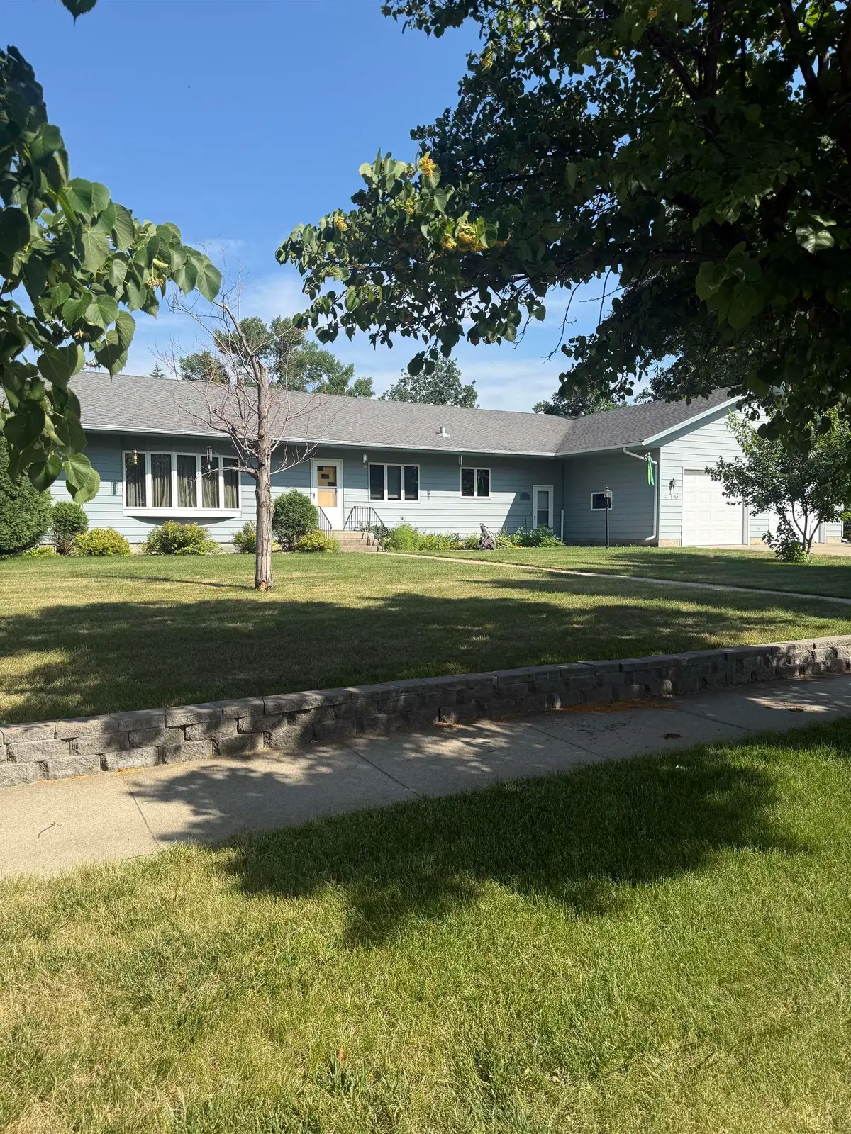 416 W 2nd St, Velva, ND 58790 - #1