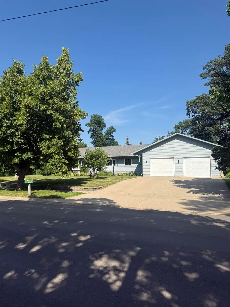416 W 2nd St, Velva, ND 58790 - #2