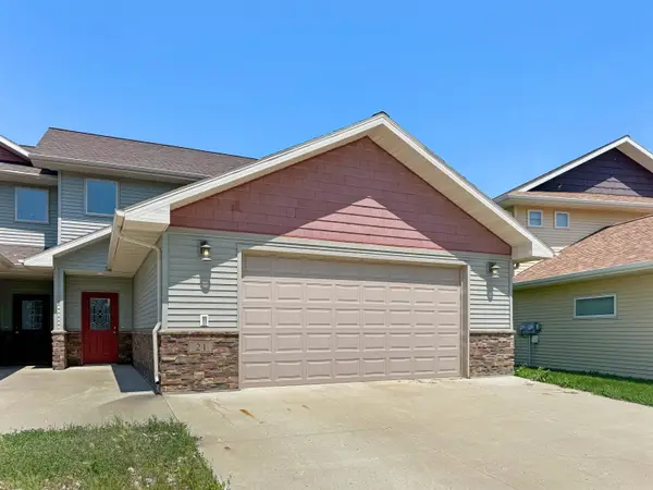 21 Hanfield Ct, Surrey, ND 58785