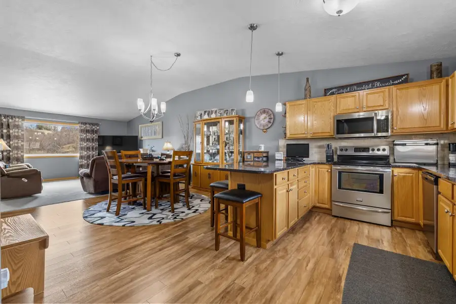 1621 Foothills Rd SW, Minot, ND 58701 - #2