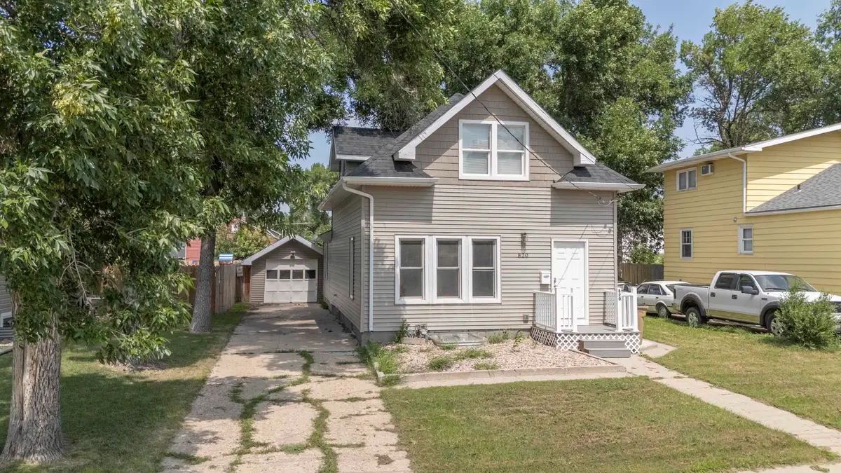 820 7th Ave. NW, Minot, ND 58703 - #1