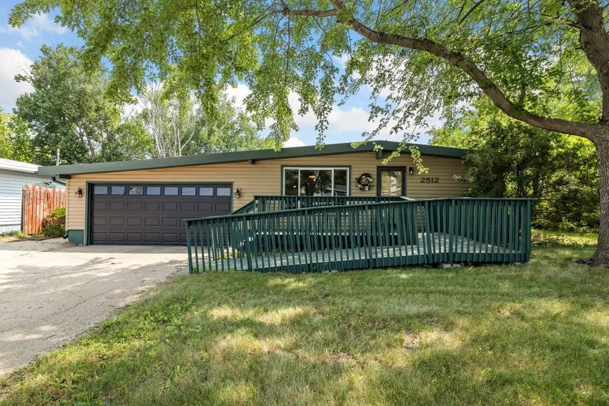 2512 6th St NW, Minot, ND 58703 - #1