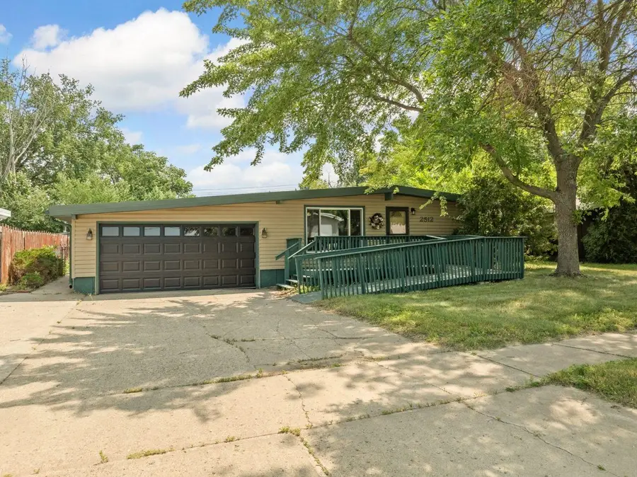 2512 6th St NW, Minot, ND 58703 - #3