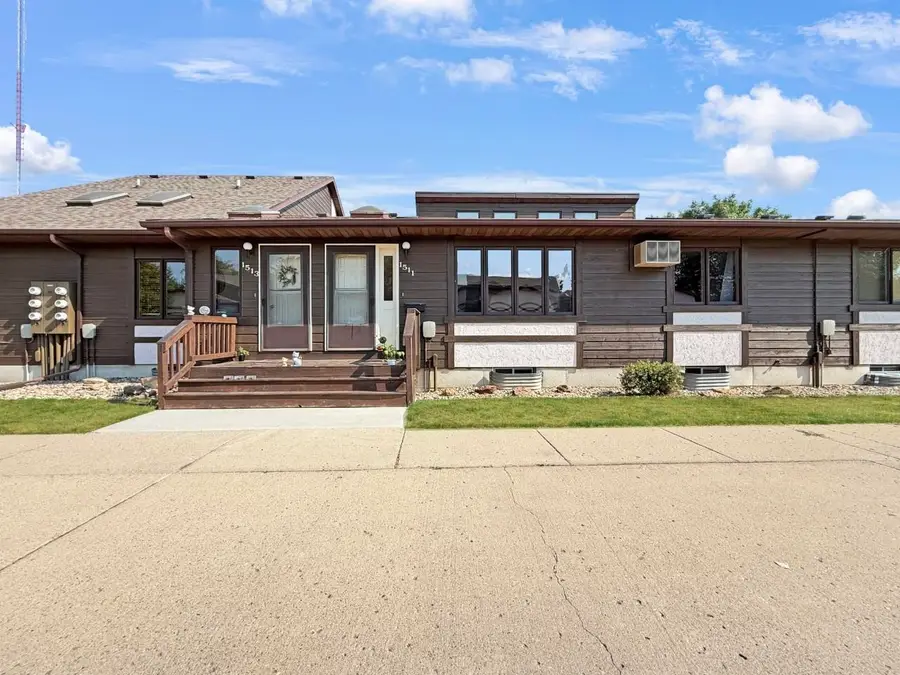 1511 18th Ave. SW, Minot, ND 58701 - #2