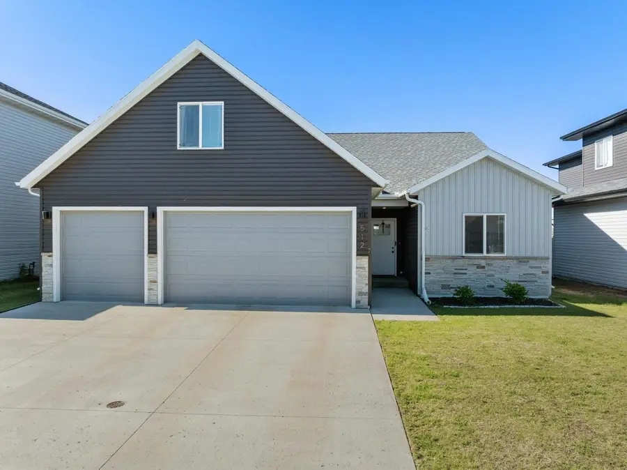 512 Downing St, Surrey, ND 58785 - #2