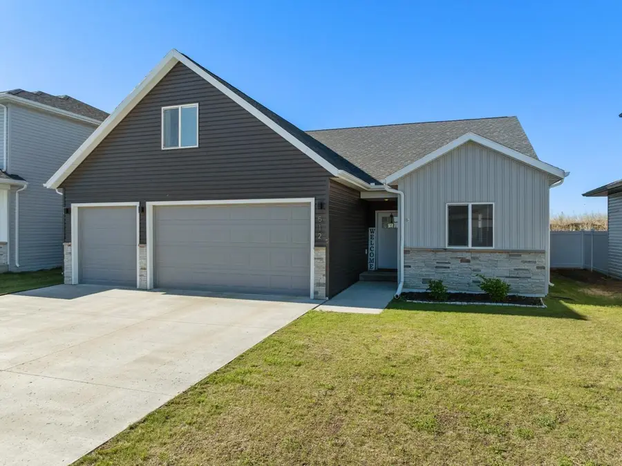 512 Downing St, Surrey, ND 58785 - #3