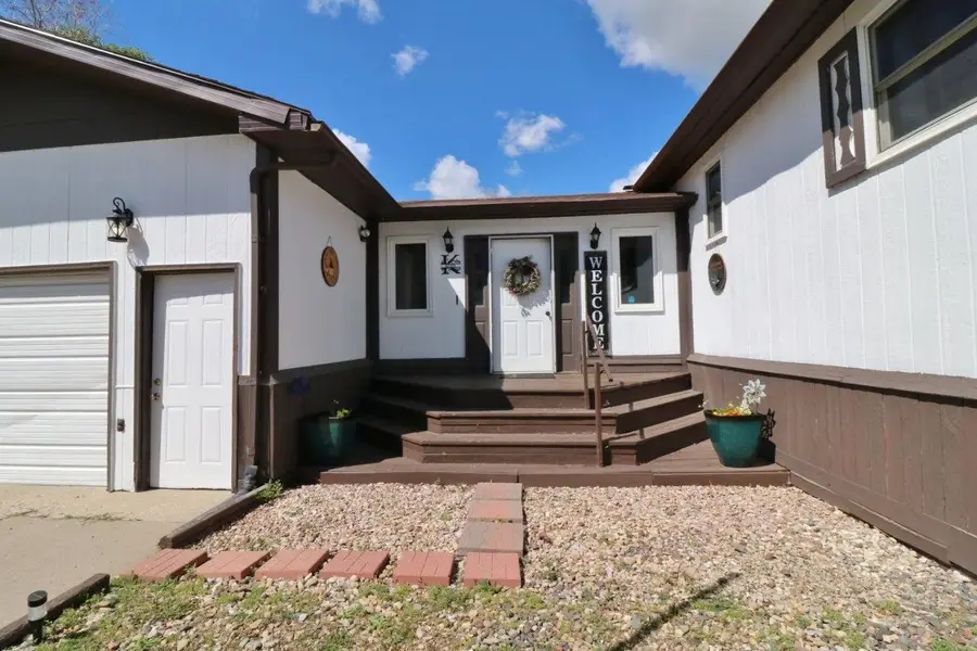 505 3rd Ave NE, Mohall, ND 58761 - #3