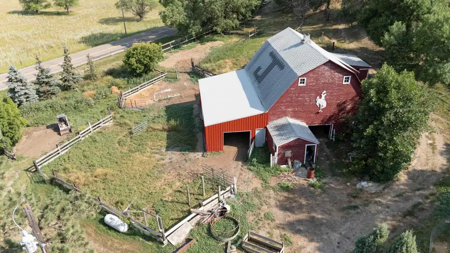 3800 38th St SE, Minot, ND 58701 - #3