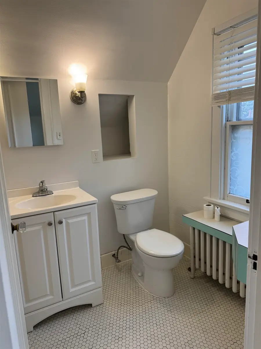 101 NE 6TH AVE, Minot, ND 58703 - #3