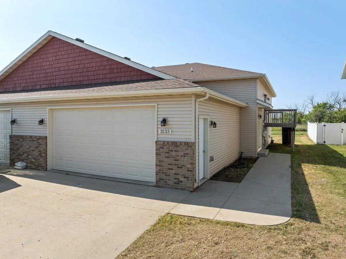 3133 NE 8th St, Minot, ND 58703 - #1