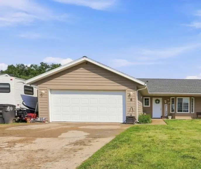 8 Meadow Ln, Stanley, ND 58784 - #1