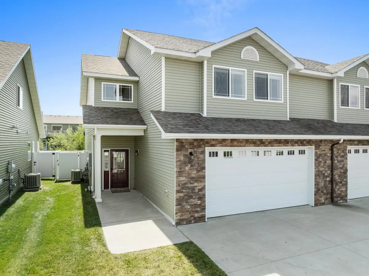2368 NW 14th St, Minot, ND 58703 - #1