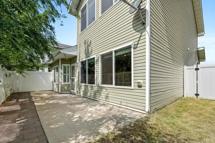 2368 NW 14th St, Minot, ND 58703 - #2