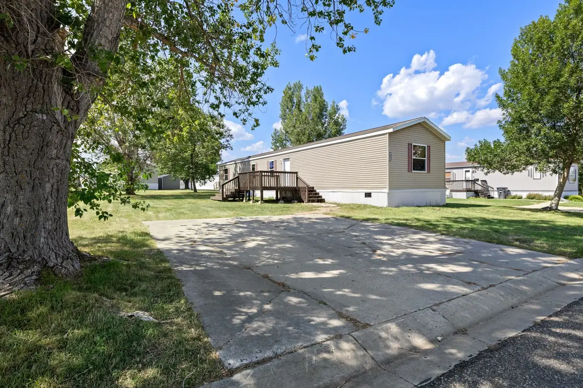 406 SE 31s Ave Lot 406, Minot, ND 58701 - #1