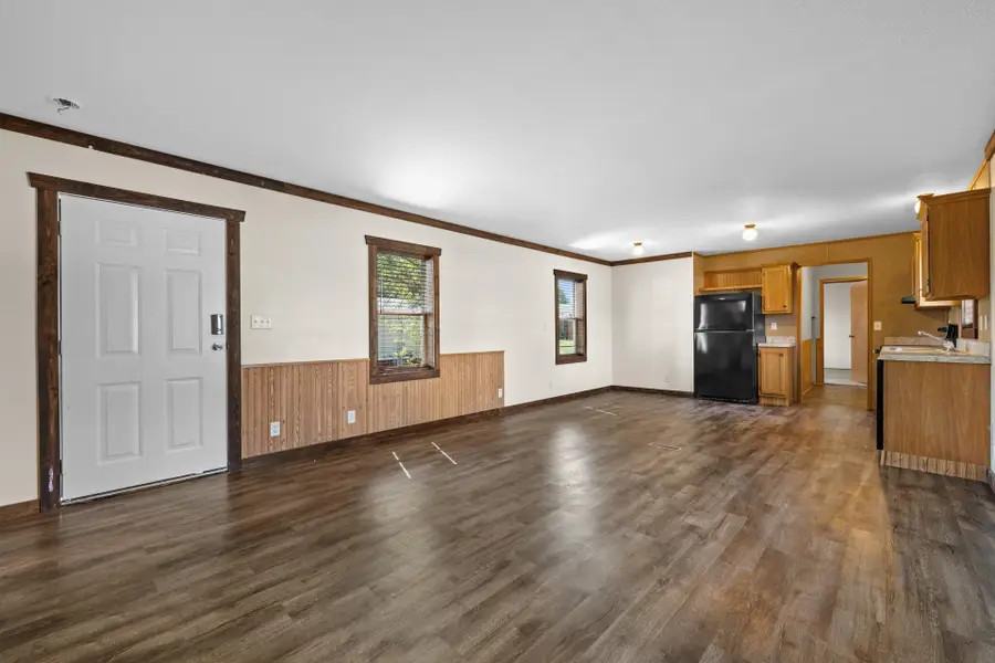 406 SE 31s Ave Lot 406, Minot, ND 58701 - #2