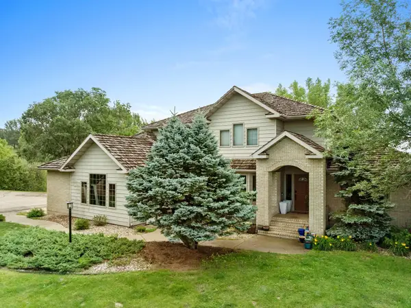 1800 23rd Ave SE, Minot, ND 58701