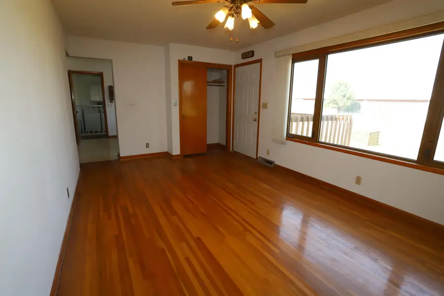 100 29th AV SE, Minot, ND 58701 - #2