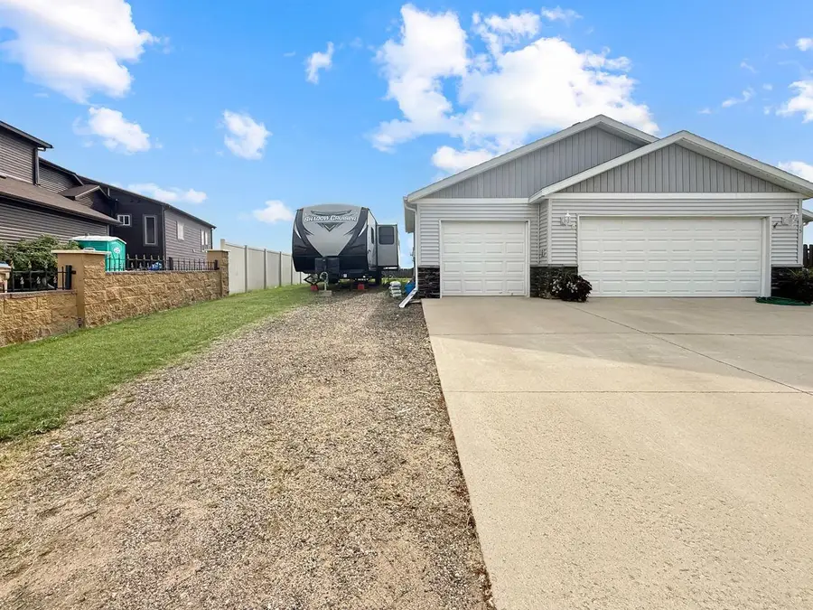 45 OLIVE TREE CR NE, Minot, ND 58703 - #3