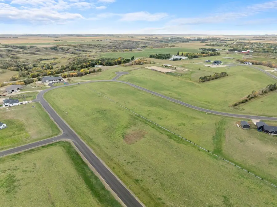 4908 24TH ST, Minot, ND 58701 - #3