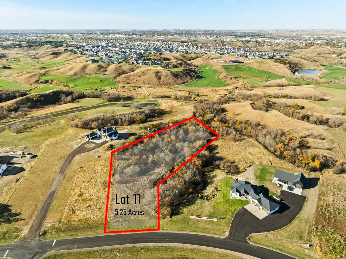 2405 43RD AVE, Minot, ND 58701 - #1