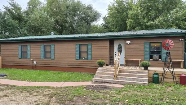 1500 73rd Street SE, Minot, ND 58701
