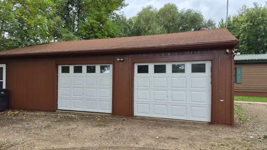 1500 73rd Street SE, Minot, ND 58701 - #3