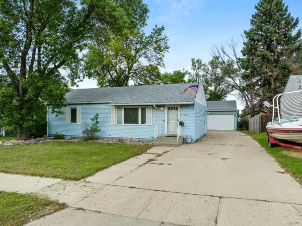 816 16th Ave SW, Minot, ND 58701