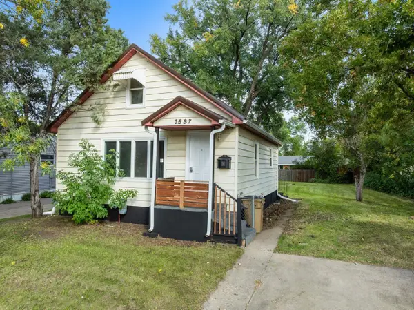 1537 6th Street SW, Minot, ND 58701