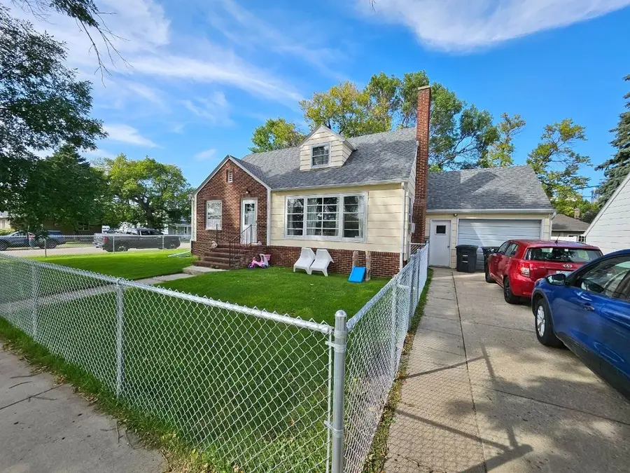 203 4th St. SE, Rugby, ND 58368 - #3