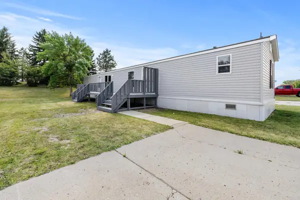 405 SE 31st Ave SE Lot 44 SE, Minot, ND 58701