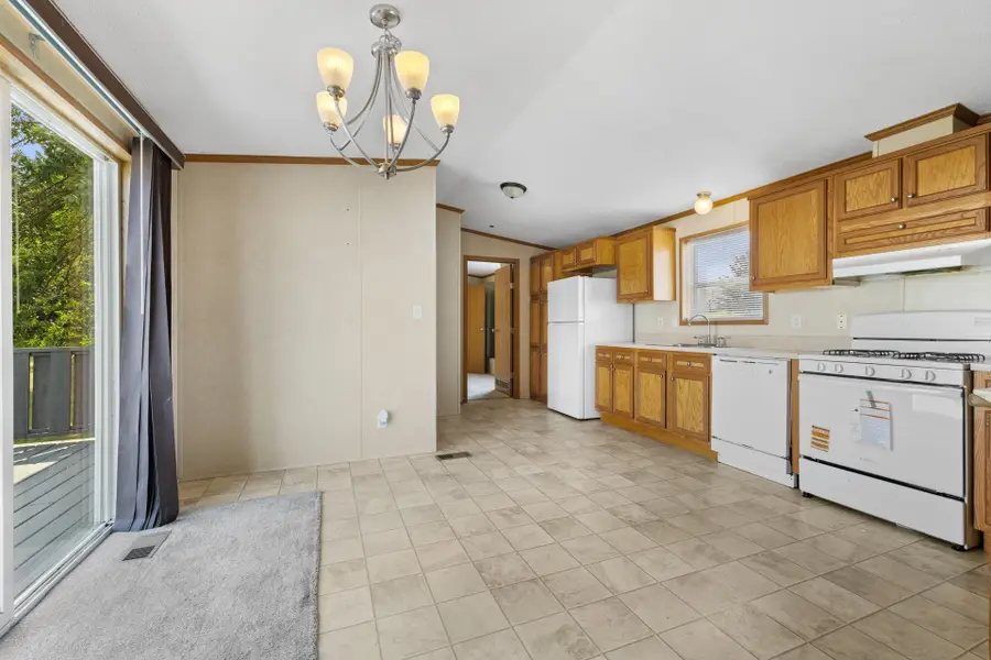 405 SE 31st Ave SE Lot 44 SE, Minot, ND 58701 - #2