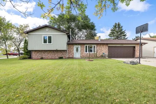 1201 NW 25th Place, Minot, ND 58703