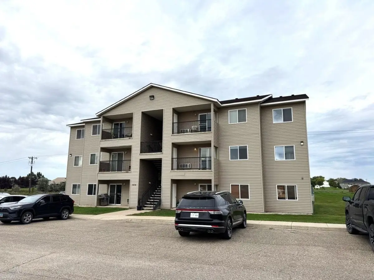 1624 20th Ave Unit #102 NW, Minot, ND 58703 - #1