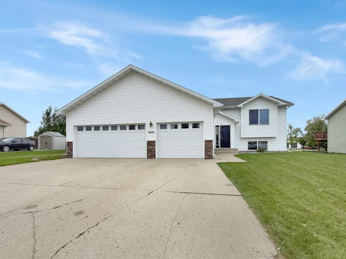 3208 11th St. SE, Minot, ND 58701 - #1