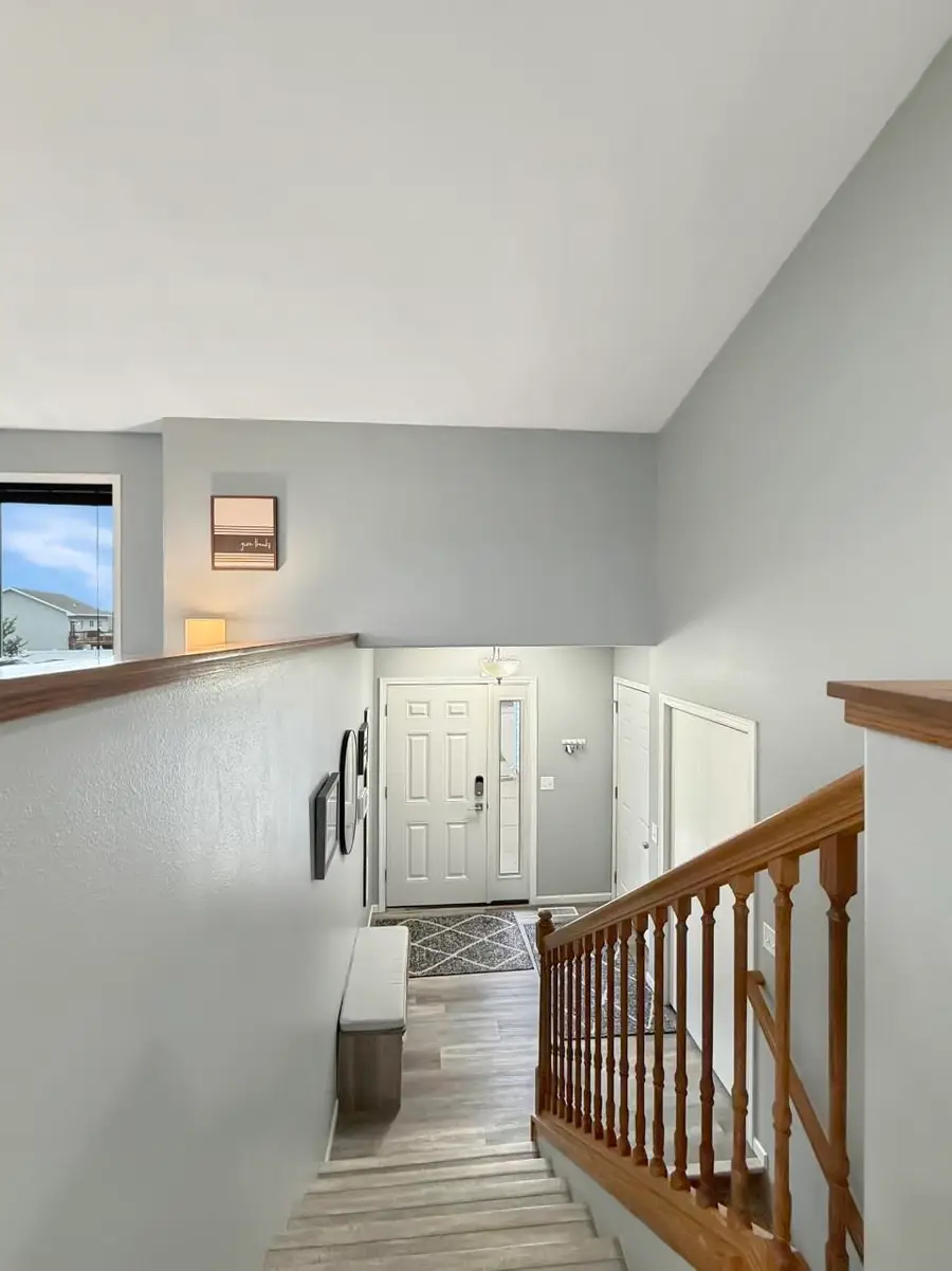 3208 11th St. SE, Minot, ND 58701 - #2