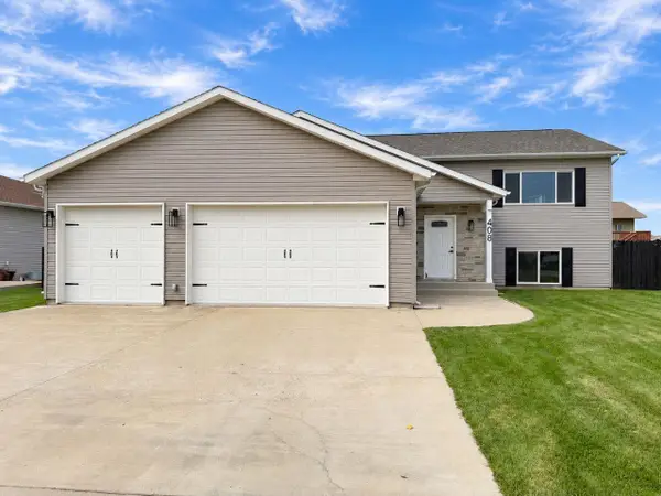 408 3rd Ave. SW, Surrey, ND 58785