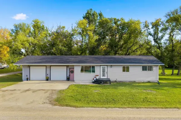 30 2nd Ave. NW, Sawyer, ND 58781
