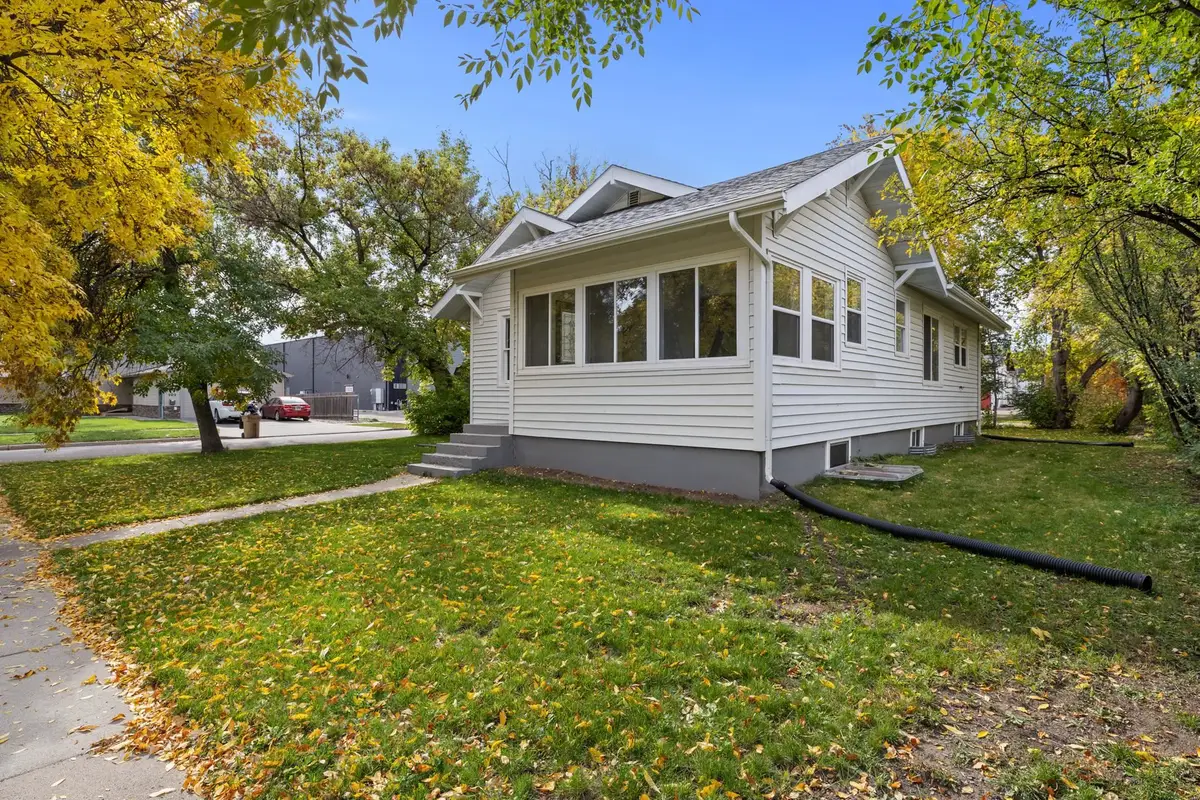 801 1ST ST NW, Minot, ND 58703 - #1