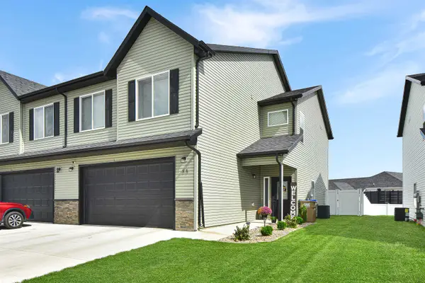 88 Mulberry Loop NE, Minot, ND 58703