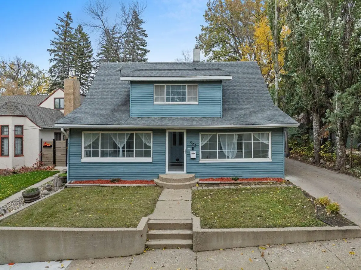 523 2nd St SE, Minot, ND 58701 - #1
