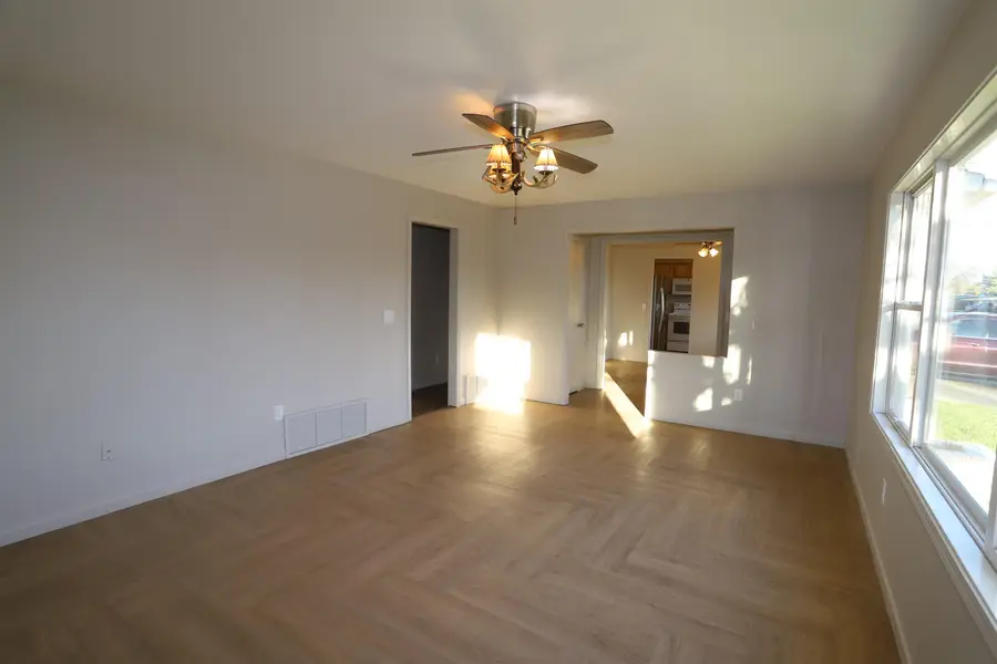1920 West Central Avenue, Minot, ND 58701 - #2