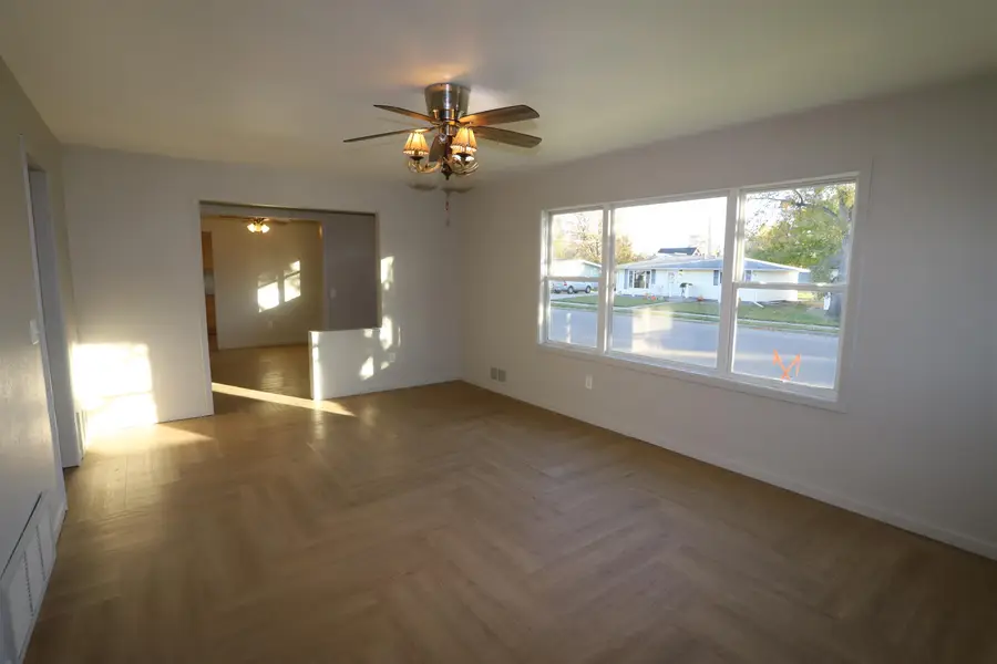 1920 West Central Avenue, Minot, ND 58701 - #3