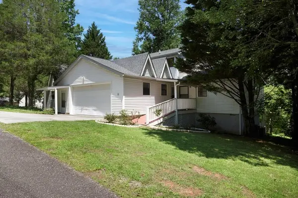 1801 Bassett Lane, Young Harris, GA 30582