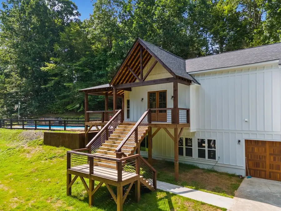 109 Lakeview Court, Ellijay, GA 30540 - Image #2